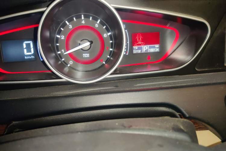 Used Roewe 550 2014 550S 1.8L Automatic Smart Selection Model
