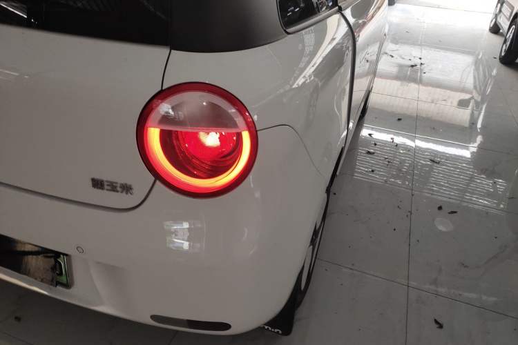 Used CHANGAN NEVO Lumin 2023 301km Honey Dew Edition Right Rear Taillight