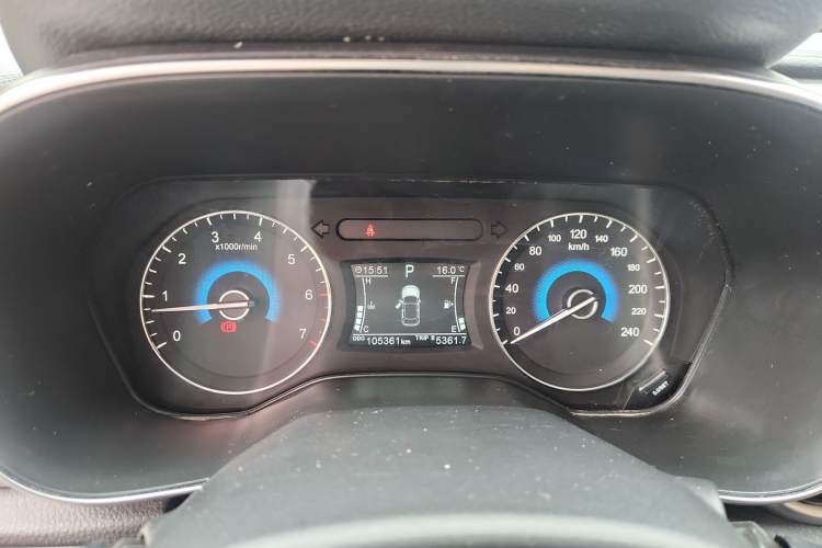 Used Dongfeng Fengon 580 2017 1.5T CVT Smart Style Model Instrument Cluster