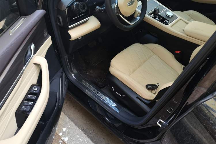 Used Geely Auto Monjaro L 2025 Dongfang Yao 2.0TD Automatic All-Wheel-Drive Wangyue Edition
