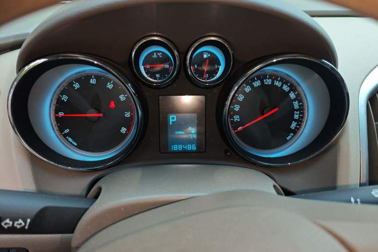 Used Buick GT 2013 GT 1.6L Automatic Fashion Edition Instrument Cluster