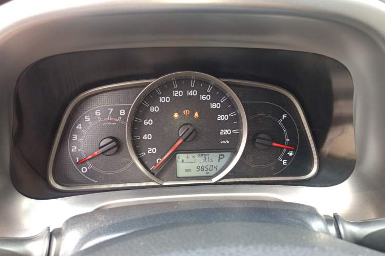 Used Toyota RAV4 2016 2.0L CVT Two-Wheel Drive Fashion Edition China V Standard Instrument Cluster