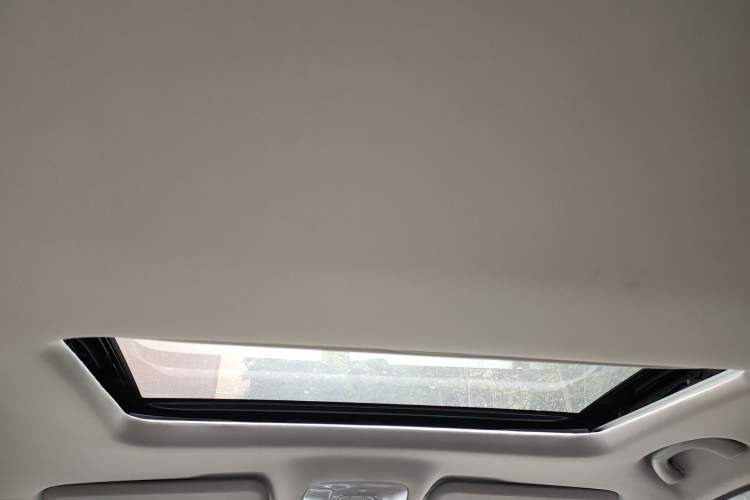 Used GAC Trumpchi GS4 2015 200T G-DCT Prestige Edition Headliner