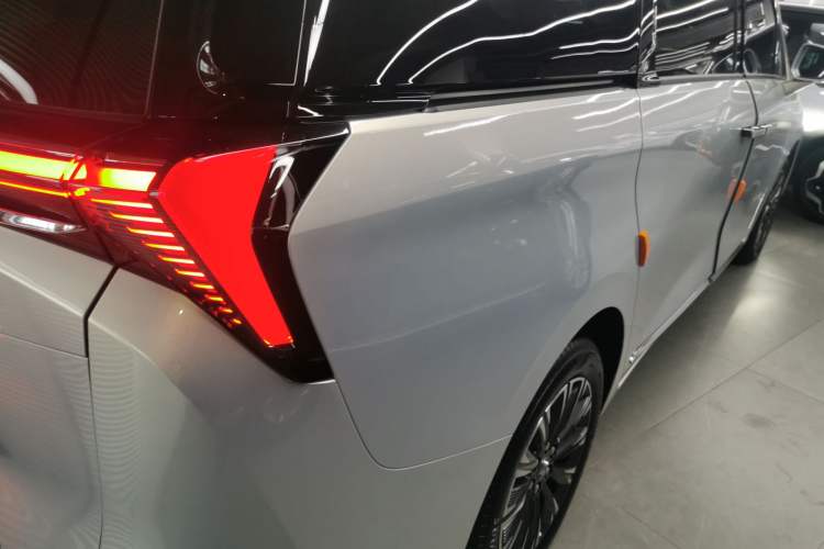 Used Buick GL8 2025 Lu Zun Smart Enjoyment Edition