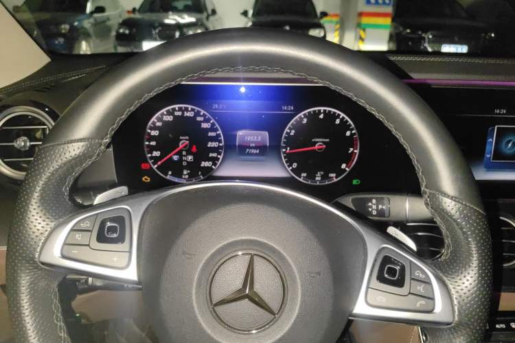 Used Mercedes-Benz E-Class 2017 E 300 L Sporty and Stylish Model
