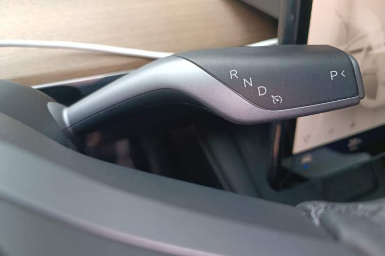 Used Tesla Model Y 2022 Long-Range All-Wheel-Drive Version
