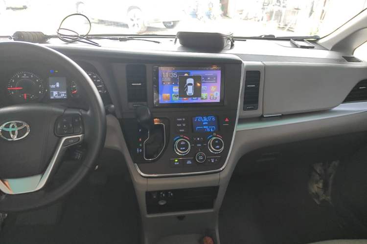 Used Toyota SIENNA 2016 3.5L Two-Wheel Drive 7-Seater Parallel Import
