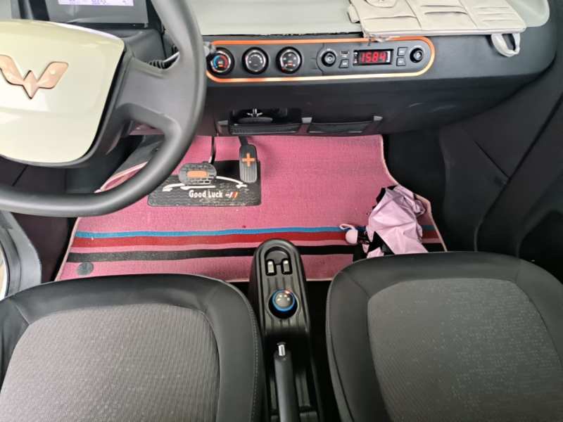 Used Wuling Hongguang MINIEV 2022 Easy Version Lithium-NMC — 12