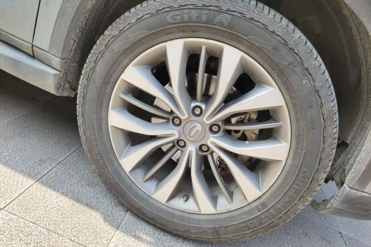 Used GAC Trumpchi GS8 2017 320T Two-Wheel Drive Luxury Smart Connectivity Version (7 Seats)
