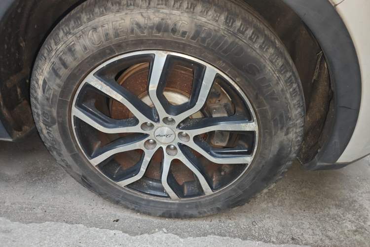 Used Zotye Domy X7 2017 1.5T Manual Elite Version Right Front Wheel Hub