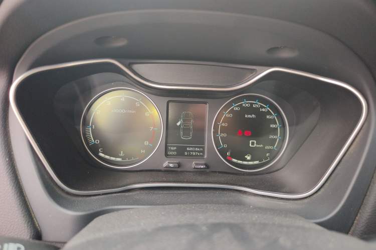 Used Geely Auto Vision X6 2016 1.8L Manual Luxury Model
