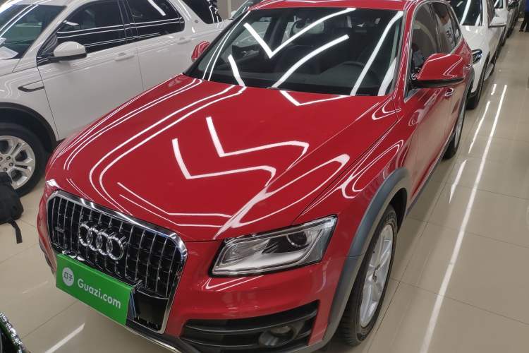 Used Audi Q5 2017 Plus 40 TFSI Technology Model
