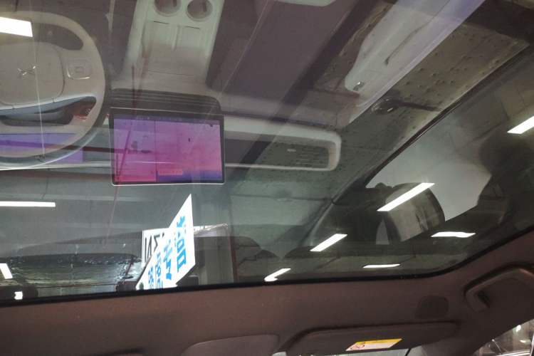 Used XPeng G6 2023 580 Long-Range Pro Headliner
