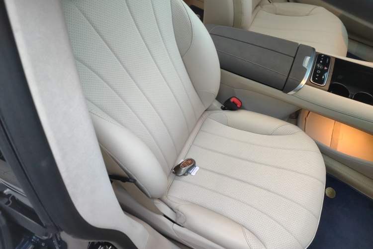 Used Mercedes-Benz EQS 2022 450+ Pioneer Edition Right Front Seat