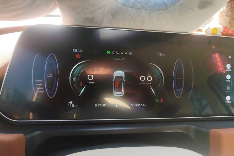 Used ORA Good Cat 2023 401 km Standard Range Luxury Version Lithium Iron Phosphate