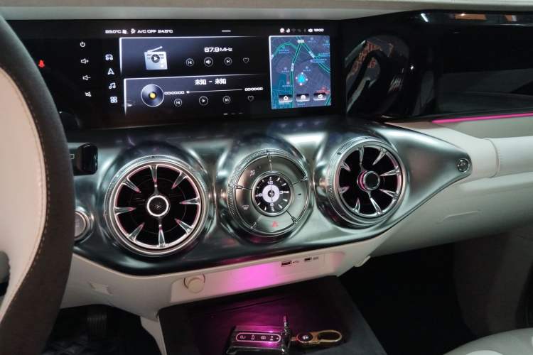 Used Cyberspace Tank 300 2021 2.0T Cyber Tank