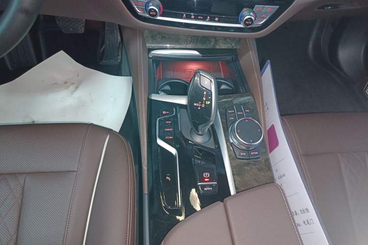 Used BMW 5 Series 2022 Second Facelift 525Li M Sport Package
