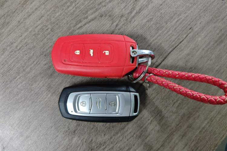 Used Geely Auto Emgrand X7 Sport 2016 1.8TD Automatic Smart Model Vehicle Key