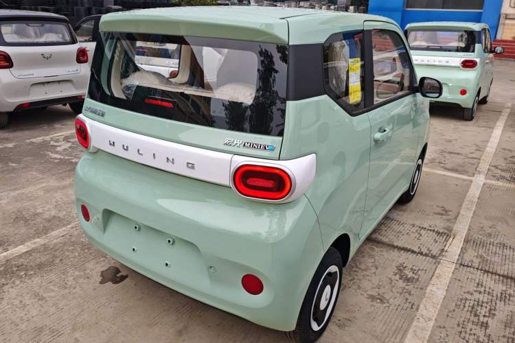 Used Wuling Hongguang MINIEV 2024 3rd Generation 215km Youth Edition