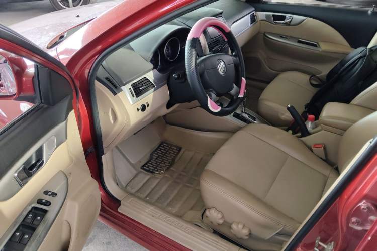 Used Buick Excelle 2013 1.5L Automatic Classic Model
