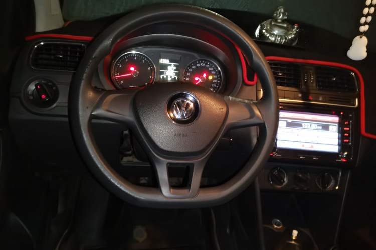 Used Volkswagen Polo 2014 1.4L Manual Comfort Edition