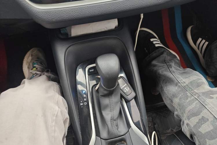 Used Toyota Corolla 2021 TNGA 1.5L CVT Elite Edition Gear Lever