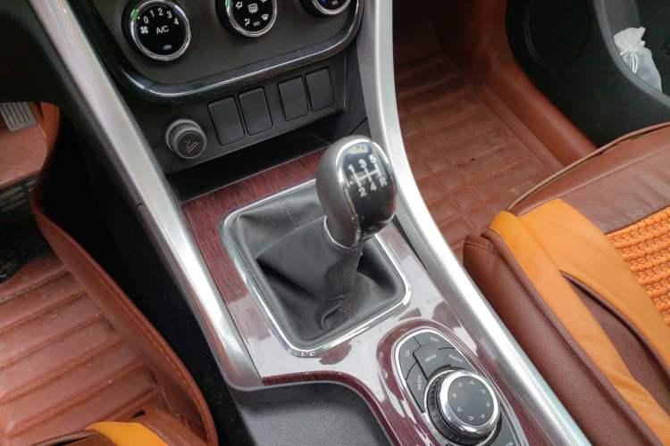 Used HYOSOW S3 2016 S3L 1.5L Manual Prestige Edition
