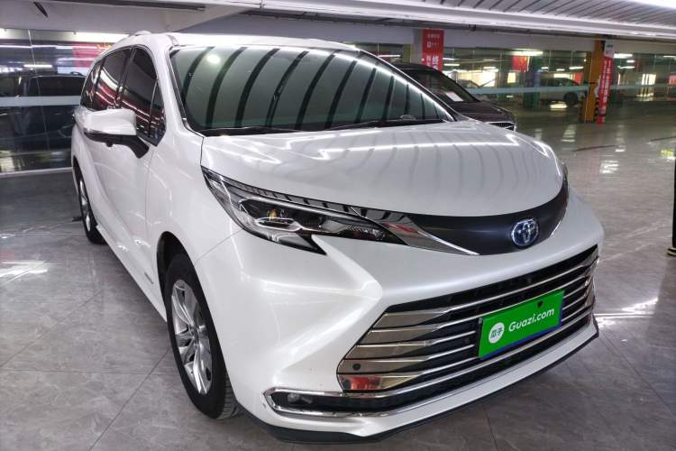 Used Toyota SIENNA 2023 2.5L Hybrid Comfort Edition Exterior 1