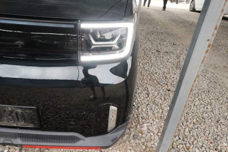 Used Wuling Hongguang MINIEV 2022 GAMEBOY 200km Gaming Edition with Lithium Iron Phosphate Left Front Headlight