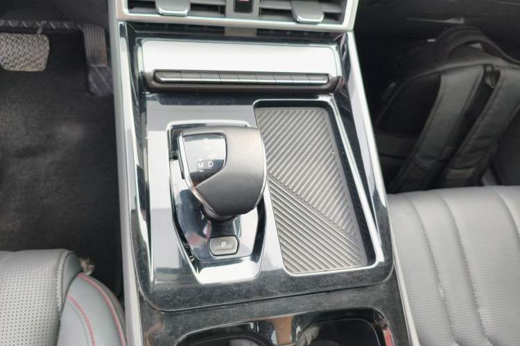 Used JETOUR Dashing 2025 1.5T DCT Ultimate Edition Gear Lever