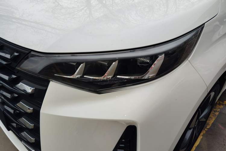 Used GAC Trumpchi M6 2021 PRO 270T DCT Luxury Edition
