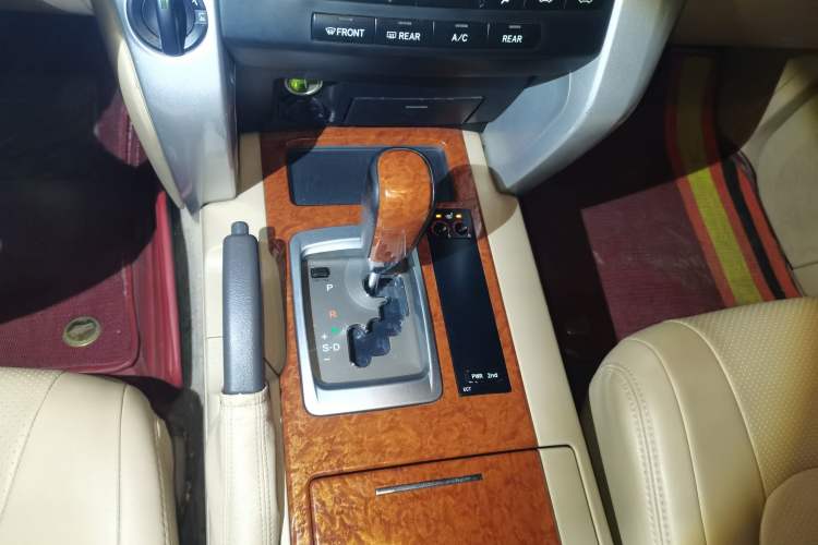 Used Toyota Land Cruiser 2015 4.6L V8 Middle East Limited Edition
