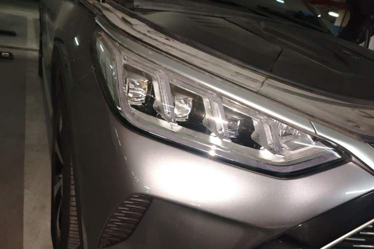 Used BYD Song PLUS New Energy 2021 DM-i 110KM Flagship PLUS Right Front Headlight