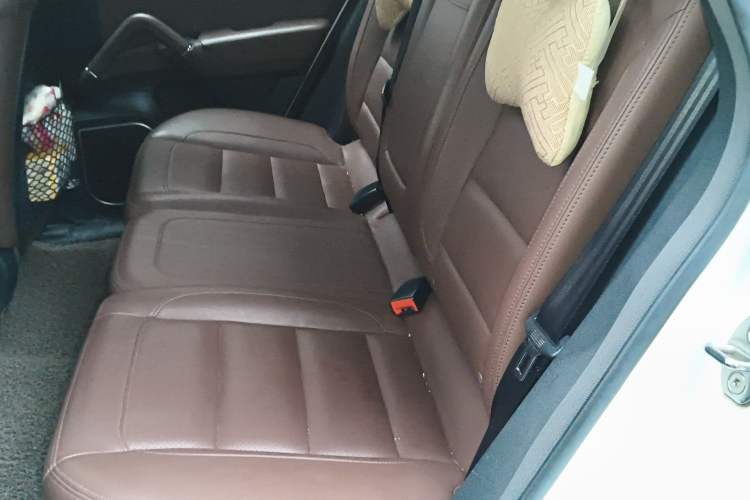 Used Zotye T600 2016 Sport Edition 2.0T DCT Luxury Model Left Rear Seat