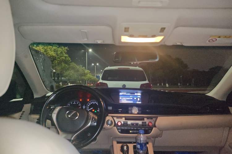 Used Lexus ES 2013 250 Mark Levinson Limited Edition
