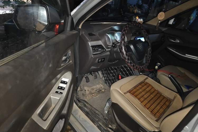 Used Wuling Hongguang 2021 1.5L S Comfort Edition LAR