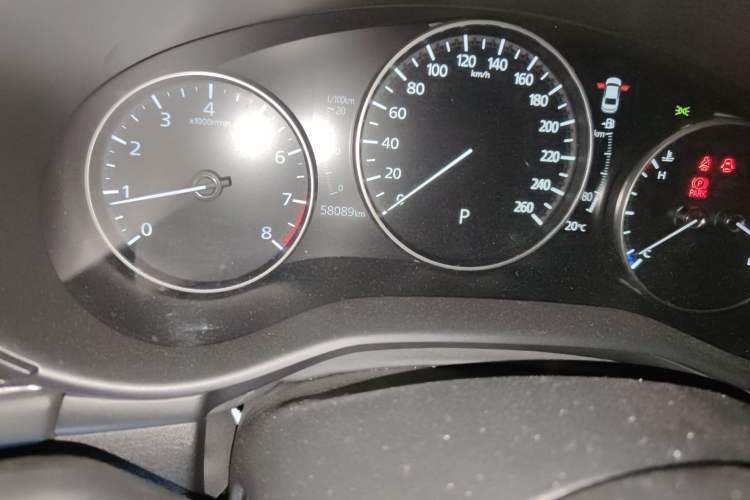 Used Mazda 3 Axela 2020 2.0L Automatic Zhiya Edition Odometer Close Up