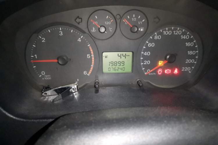 Used Ford Transit Custom 2016 2.2T Long-Wheelbase 6/7-Seater Mid-Roof Multi-Purpose Vehicle
