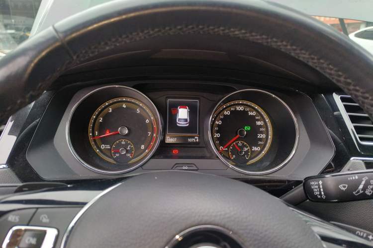 Used Volkswagen Tiguan L 2019 Revised 330TSI Automatic Two-Wheel Drive Smart & Luxury Edition China VI Standard
