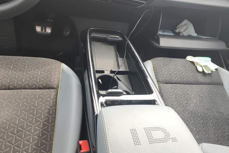 Used Volkswagen ID.4 X 2021 Pro Smart Long-Range Edition Gear Lever