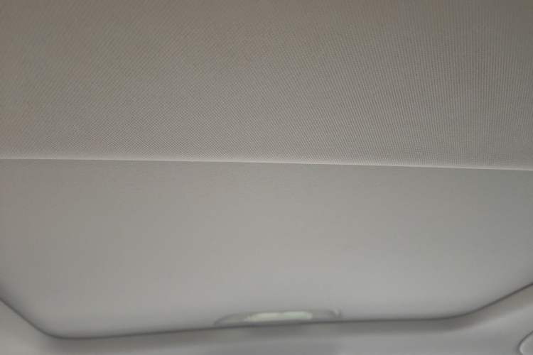 Used Volkswagen Lavida 2019 1.5L Automatic Vision Edition China VI Standard Headliner