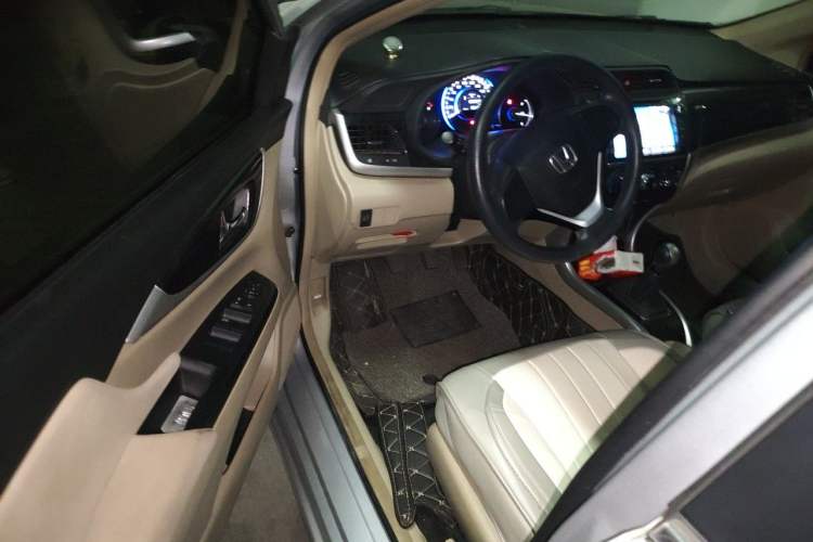 Used Honda Crider 2013 1.8L manual Comfort version
