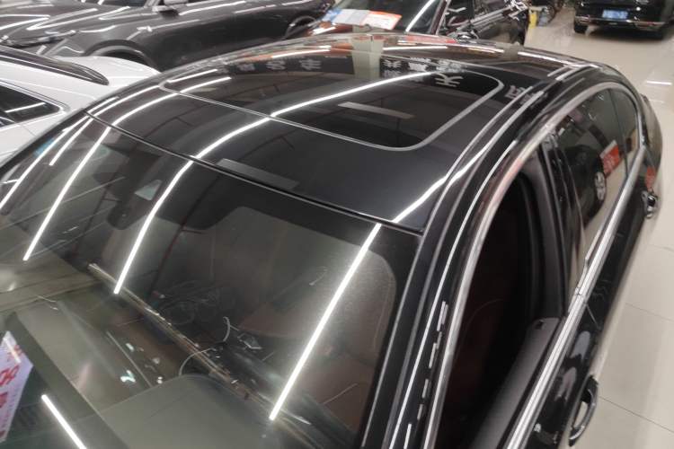 Used BMW 5 Series 2021 525Li M Sport Package Roof