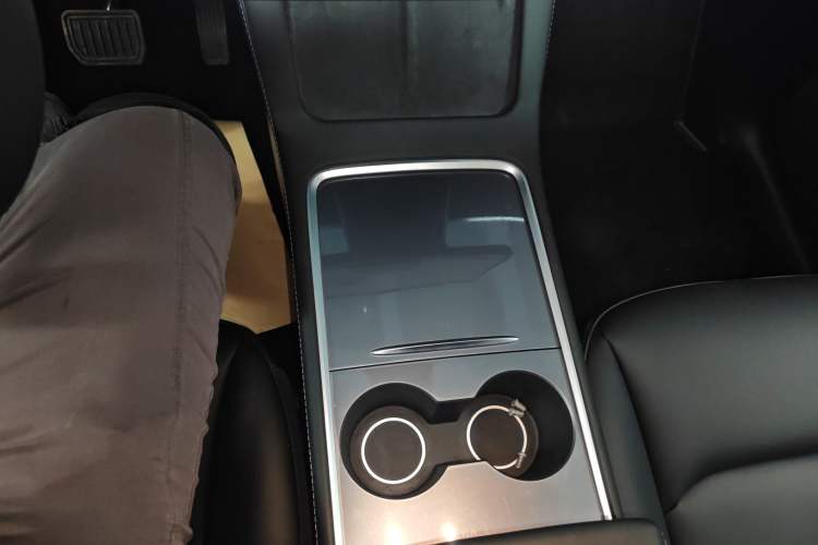 Used Tesla Model Y 2024 Rear-Wheel-Drive Version