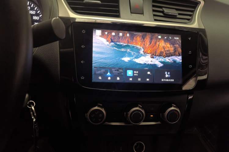 Used Nissan Sylphy 2021 Classic 1.6XL CVT Luxury Edition Audio And AC Panel