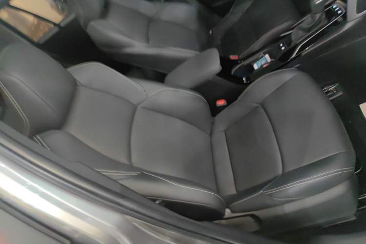 Used Toyota FRONTLANDER 2023 2.0L Smart Electric Hybrid Dual-Engine Deluxe Version