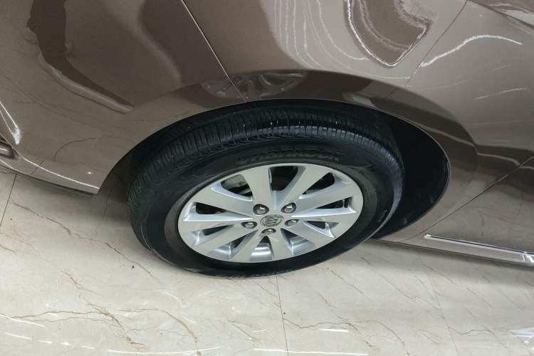 Used Buick GL8 2018 28T Prestige Version China VI Standard Left Front Wheel Hub