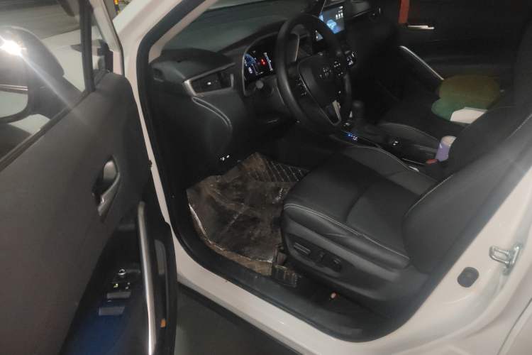 Used Toyota FRONTLANDER 2024 2.0L CVT Luxury Edition Driver Seat