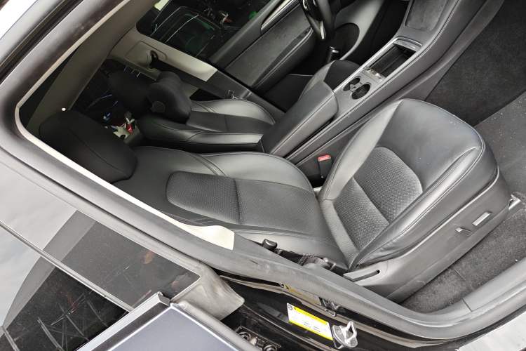 Used Tesla Model Y 2022 Rear-Wheel-Drive Version