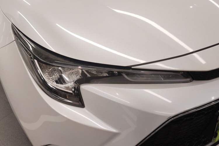 Used Toyota Levin 2019 185T CVT Luxury Edition China VI Standard Right Front Headlight